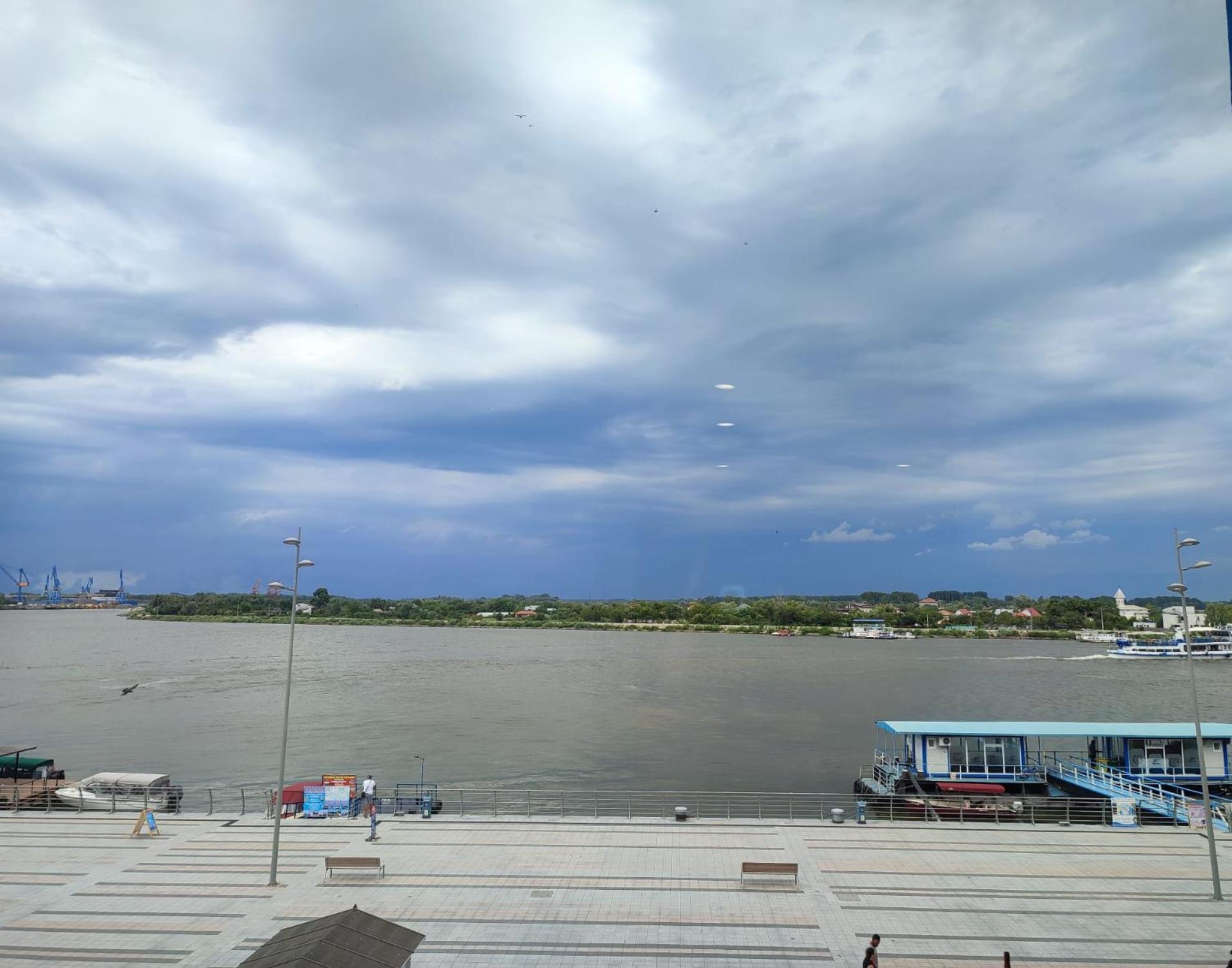 Apartament Pelicanul Tulcea Buitenkant foto